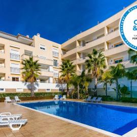 A05 - Luxury 1 Bed Fully Equipped with Pool