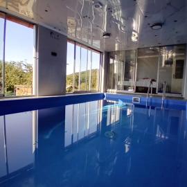 Gyps Vikendica with Swimming Pool and Sauna, hotel i Tuzla