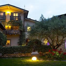 Bed and Breakfast Casa del Nonno, hotel in Adrara San Martino