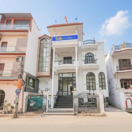 FabHotel Raj Palace