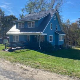 Spacious 4 bedroom Cottage close to Glendale Lake and State Park, хотел 