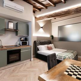 Vertical Garden Studio by Quokka 360 - Modern Studio in Como Downtown
