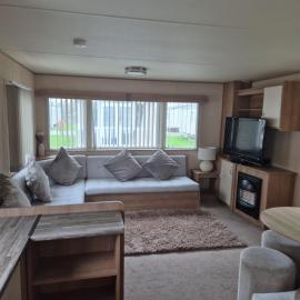 Caravan by the Sea 641