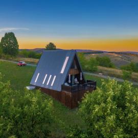 Love shack Cabin in Mušići, near Divčibare, beautiful landscape, unique design