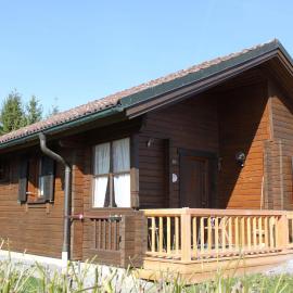 Ferienhaus-Kuenzel โรงแรมในวิชอาค