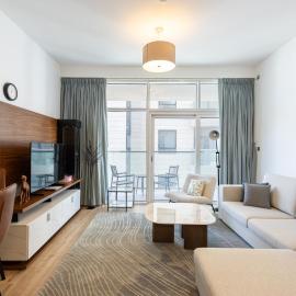 MCRE Stylish 1BR, Walk to Reem Mall