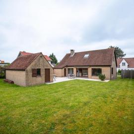 La Paix, hotel in Sint-Idesbald