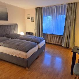 Privatzimmer Lindlar，位于林德拉尔的酒店