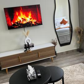 Favour cozy stay 24