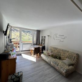 Studio Les CIMES au pied des pistes, khách sạn ở La Mongie