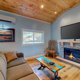 Riverbank Place, hotel in Ogunquit