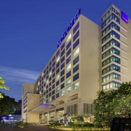 Novotel Ahmedabad，艾哈邁達巴德的飯店