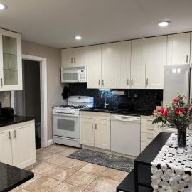 Spacious 3 Bedroom Near Train Station, hotel em Malden