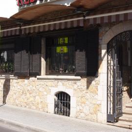 Hostal Miryam, hotel in L'Escala