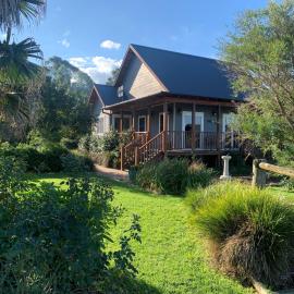Peppergrove Cottage，貝里的飯店