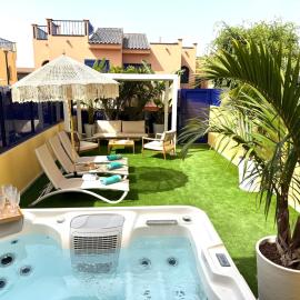 Oasis Beach Home Meloneras with jacuzzi