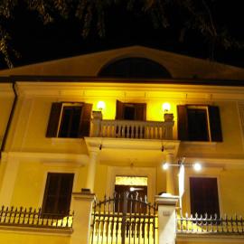 B&B Santa Chiara, ξενοδοχείο στη Σουλμόνα