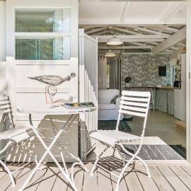 'The Pelicans Nest at Pretty Beach' by HolidayCo, hotel in Pretty Beach