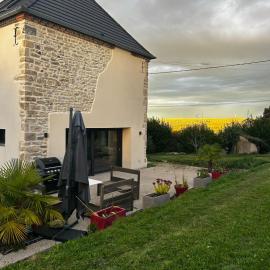 Quiet house near Vichy – hotel w mieście Serbannes