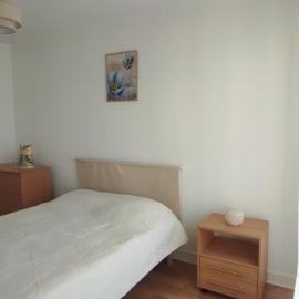 CHEZ STEF, 5 MNS Centre ville, parking privé, proche tous commerces, WIFI