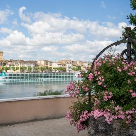 Domaine des jardins de la Saône, hotel en Tournus