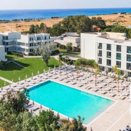 Blue Sea Holiday Village, hotel em Afantou