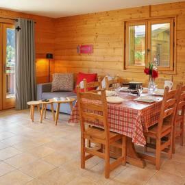 Apartment Les Chalets de Marie A 22 by Interhome, hotel di Ovronnaz