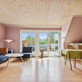 Entire Apartment with 2 Bedrooms and Private Patio, hotel en Dragør