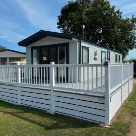 13 West Drive, hotel in Warsash