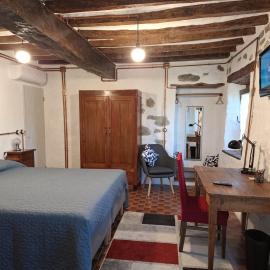 Cottage la Terrazza، فندق في Moncerrato
