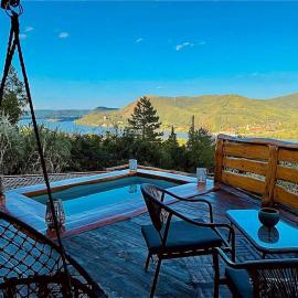 Lyra Hill - Luxury Villa for the poetry of wooden, hotel a Nagymaros