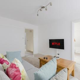 Charming 2-Bedroom Escape in Worthing
