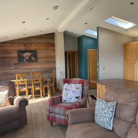 Drovers Lodge, farm retreat in rural Lanarkshire, family and pet friendly, onsite craft distillery, perfect location for exploring central Scotland, hotell i Forth