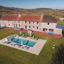Gîte de charme -14 personnes - piscine chauffée - Clécy