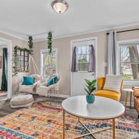 Cozy Oshkosh Home Minutes from UW, EAA & Downtown