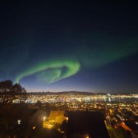 Newly renovated apartment with the best view in town!, hotel a Tromsø