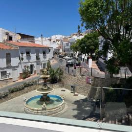 Acogedora Casa con terraza en Manilva, хотел в Манилва