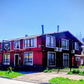 Hostal Villa Portales, готель у місті Лонкімай