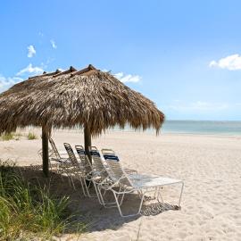 Gulf Tides of Longboat Key by Coolvacay, hotel u gradu 'Longboat Key'
