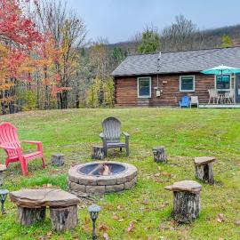 High Peak Heaven: Cozy Log Cabin on 1 Acre!