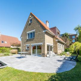 LAuthentique, hotel in Sint-Idesbald