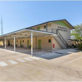 Discovery Parks - Blackwater Central Motel, hotel din Blackwater