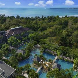Mövenpick Resort & Spa Jimbaran Bali, готель у місті Джимбаран