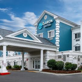 Clarion Suites Anchorage Downtown、アンカレッジのホテル