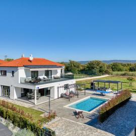 Villa Victoria