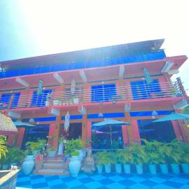 Pirate Galeon Resort, hotel em Carcar