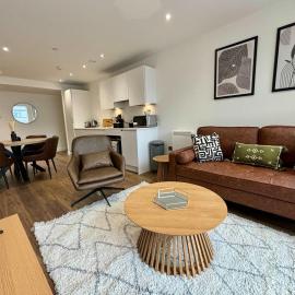 Luxury 2 bed Apartment Bracknell