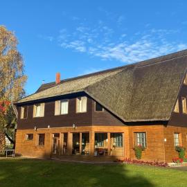 Tauriņkrasti, отель в городе Берзциемс
