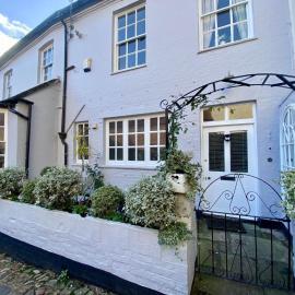 17th century Coach House - Pet & Family Friendly