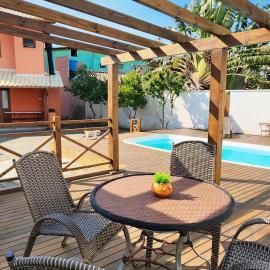 Partiu Praia SC- Piscina, Ar condicionado, wi-fi, duas quadras da praia e centrinho